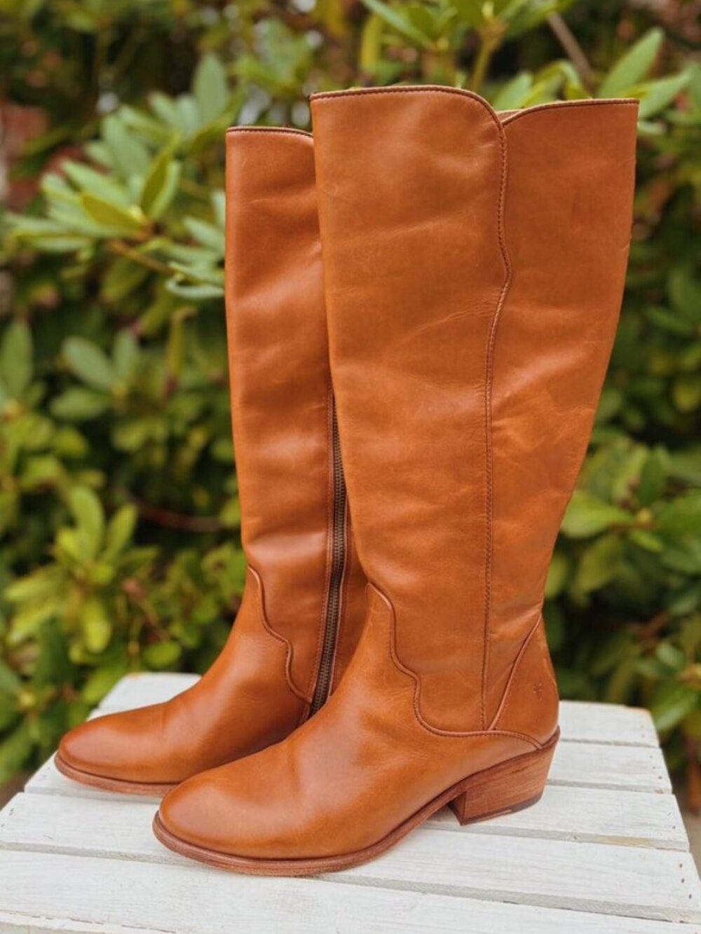 Frye Carson Indiana Leather Boots - Size 9